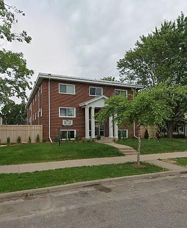 1st image of 2510 Jackson St NE #17