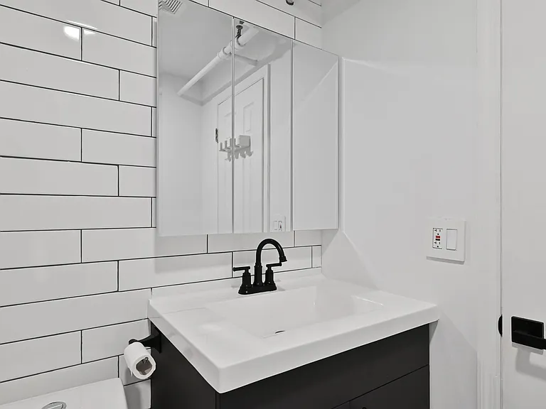 384 Trenton Ave #3E — Photo 12
