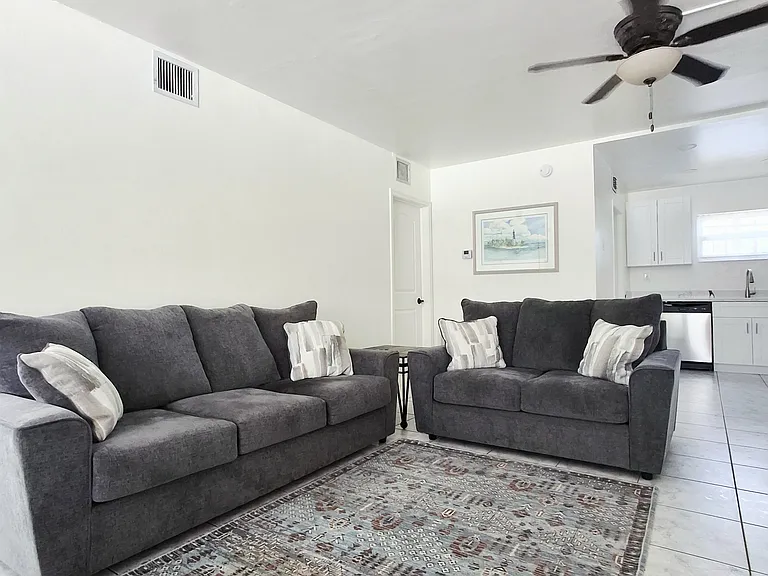 4532 Bougainvilla Dr #12 — Photo 8
