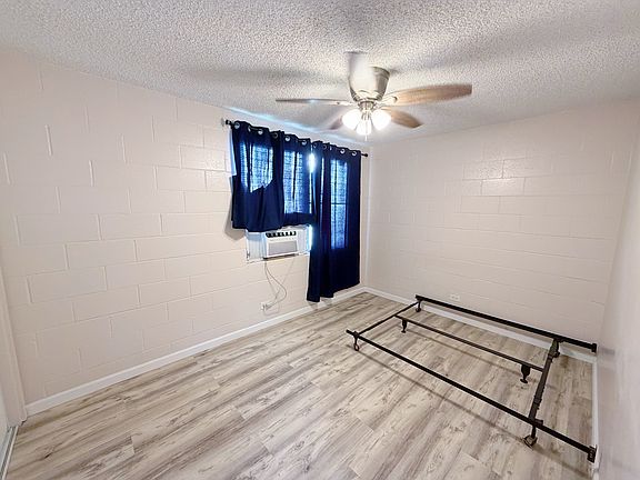 4th image of 2106 Fern St APT 202