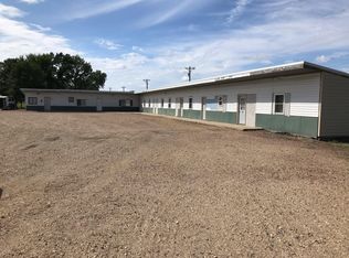 728 1st Ave E, Clark, SD 57225