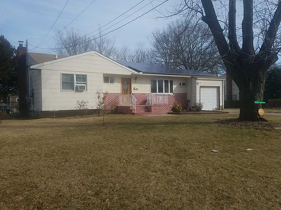 2nd image of 511 Grand Blvd