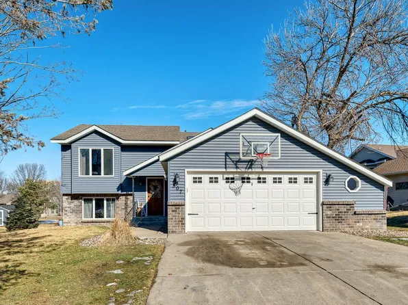 507 Liberty Ln, New Prague, MN 56071