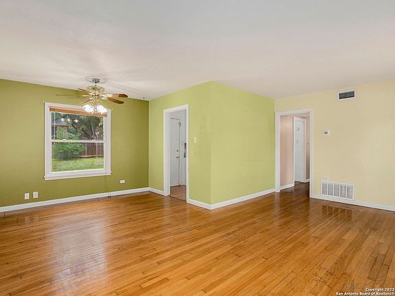 5th image of 6397 KINGS CROWN ST