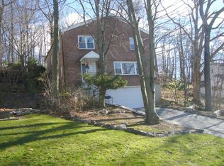 74 Briary Rd, Dobbs Ferry, NY 10522