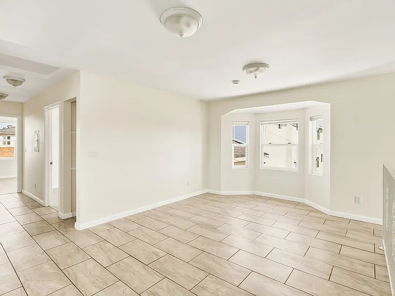 10909 S Burin Ave — Photo 11