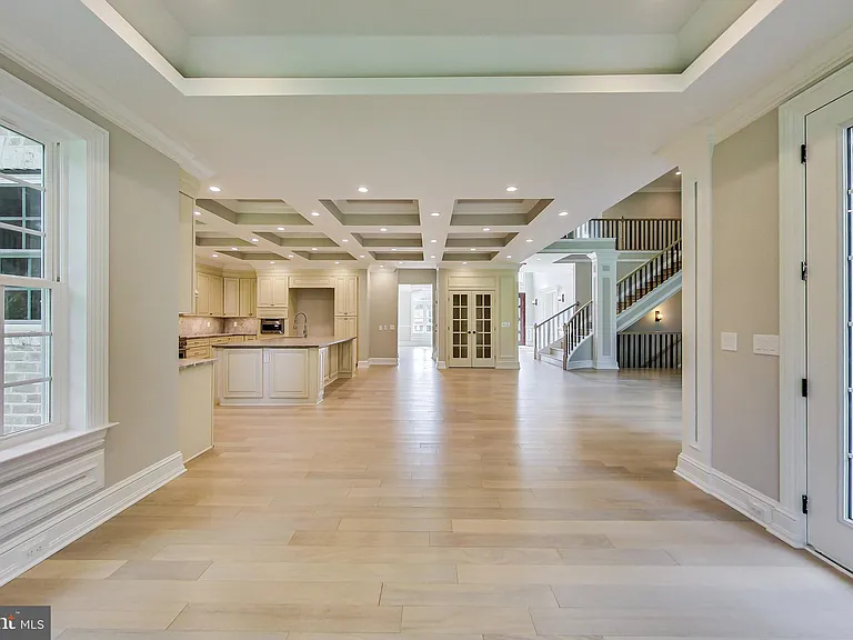 3104 Sleepy Hollow Rd — Photo 8