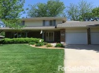 15012 Dorcas Cir, Omaha, NE 68144