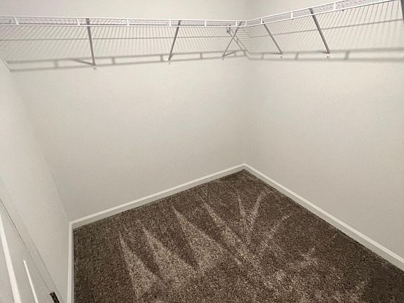 4th image of 34000 Sky Blossom Cir