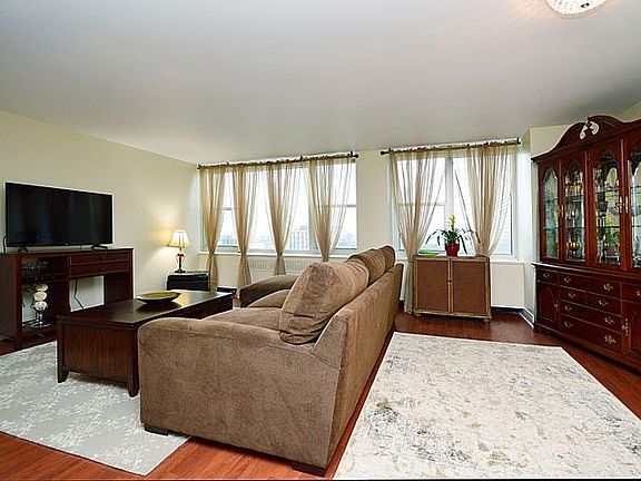 5th image of 4250 N Marine Dr APT 2530