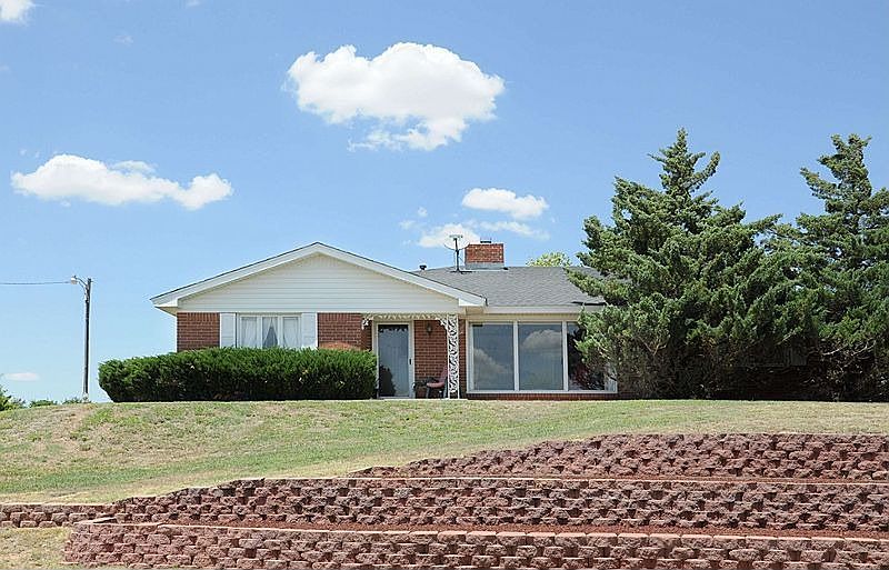 2nd image of 124 Wild Plum Dr