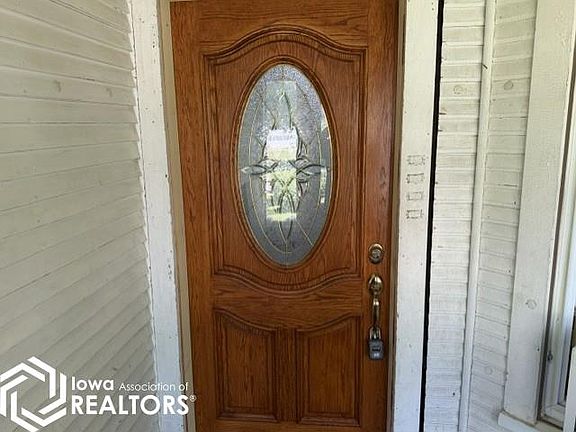 4th image of 115 NW 6th St
