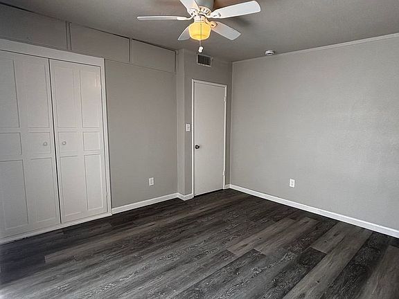 3rd image of 5401 Hamilton St