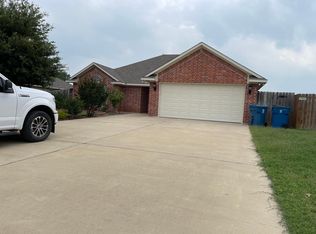 105 Ruby Cir, Hewitt, TX 76643