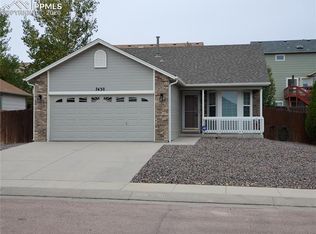 7430 Farmcrest Rd, Colorado Springs, CO 80925