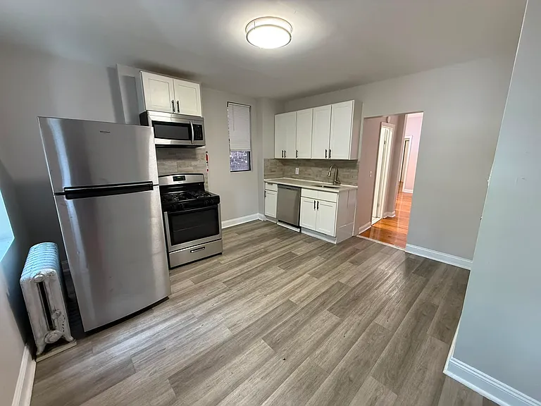 6308 Broadway #5E — Photo 2
