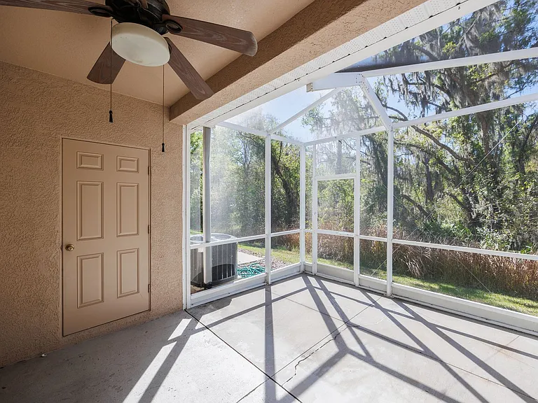 15843 Fishhawk View Dr — Photo 24