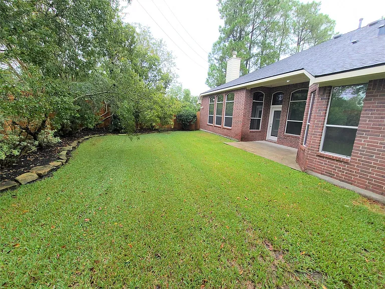 7015 Pinefern Ln — Photo 15