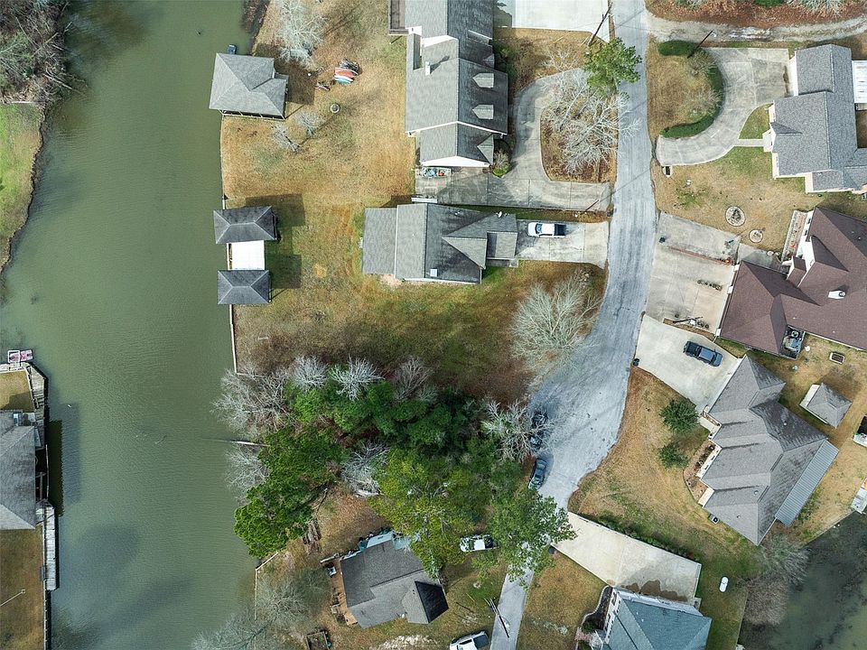 1st image of 70 Lakeside