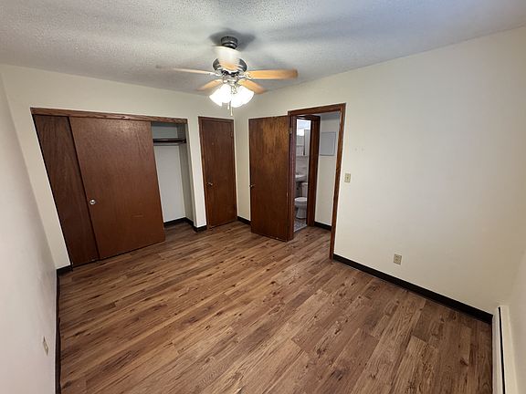 4th image of 2400 Larpenteur Ave W #14B