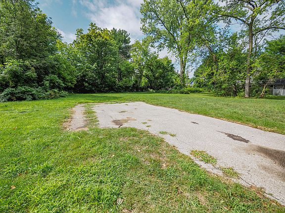 2nd image of 312 Edgell St Lot 6