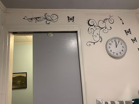 Pocket door in bathroom