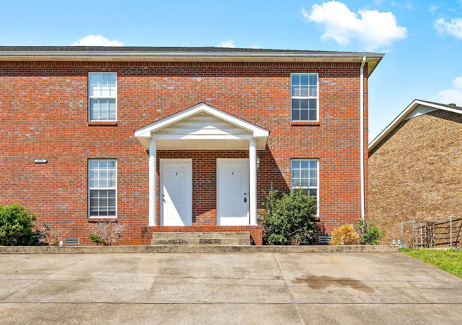 Peabody Dr - 375 — Photo 1