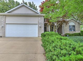 21 Buttonridge Pl, Mt Zion, IL 62549