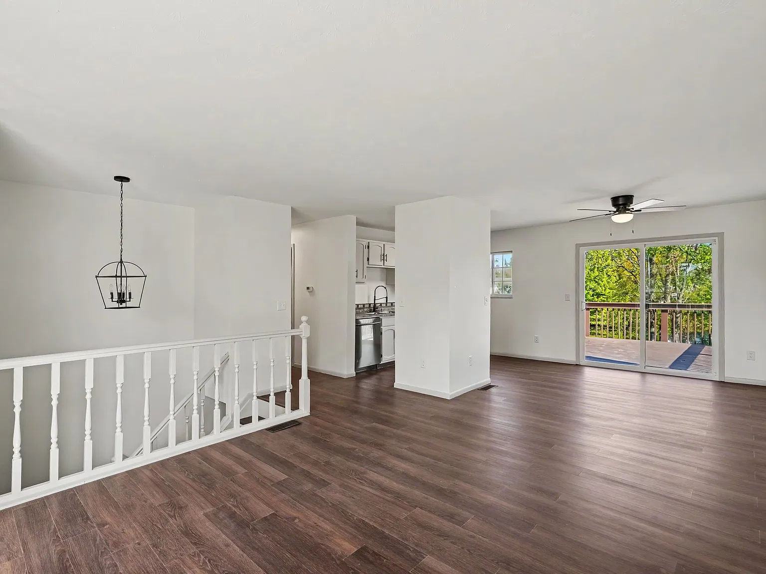 3 bed, 1450 sqft, $1,975 — Photo 3