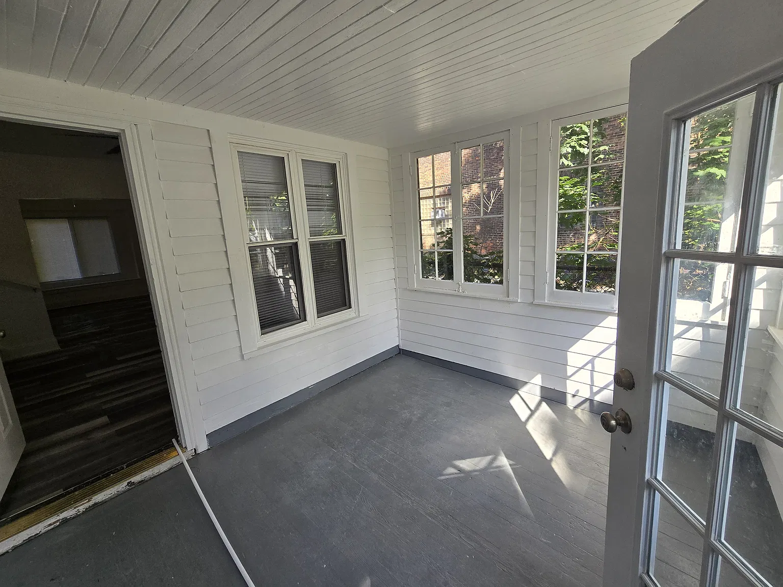 4 bed, 1400 sqft, $1,950 — Photo 2