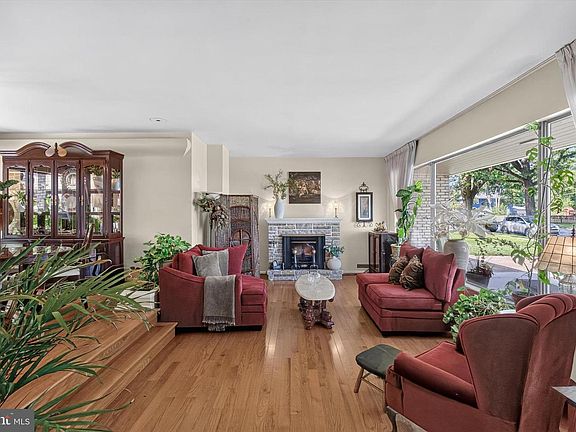 5th image of 3487 N 3rd St