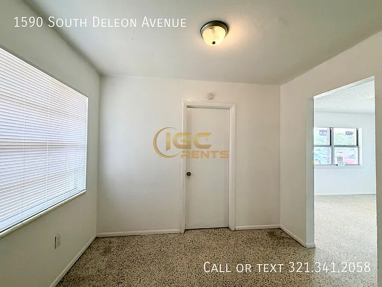 1590 S Deleon Ave — Photo 11