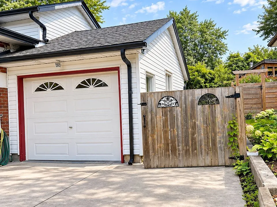 46 Wayne Dr #BASEMENT