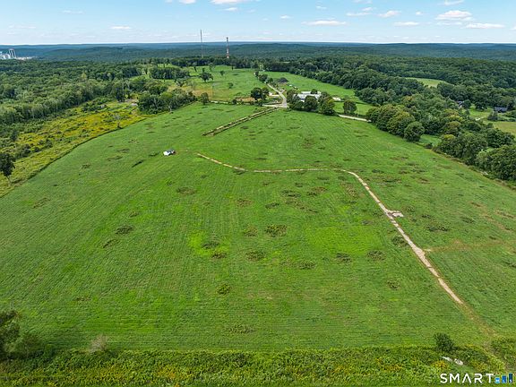 2nd image of 135 Wintechog Hill Road