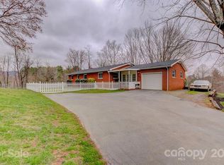 339 Morgan Rd, Candler, NC 28715