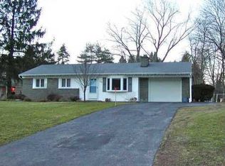 106 Harvest Rd, Fairport, NY 14450