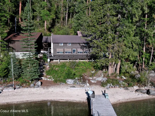 8 S Mackinaw Rd, Coolin, ID 83821