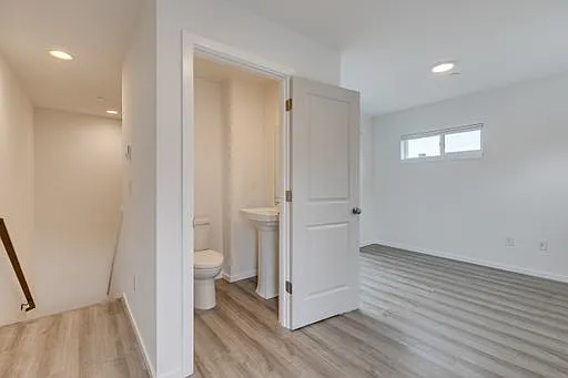 3216 15th Ave W #D — Photo 22