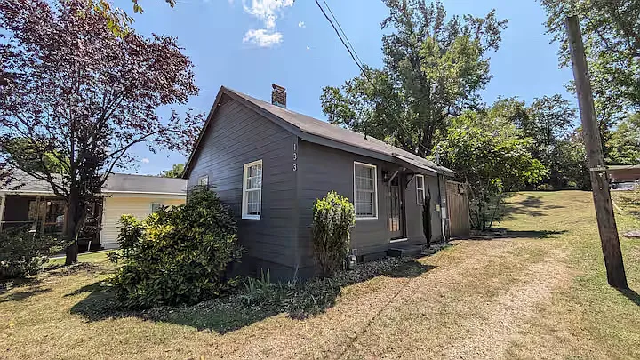 133 Prospect Ave — Photo 17