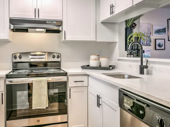 Reedhouse Apartments