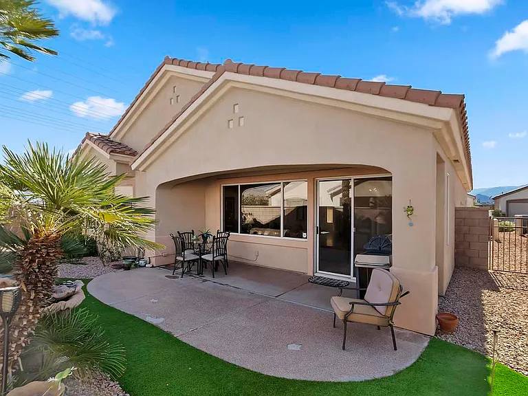 78992 Apricot Ln — Photo 2