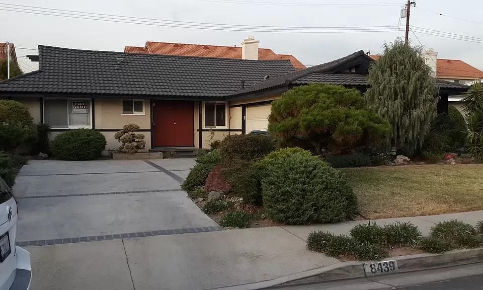 1st image of 8439 Heston St