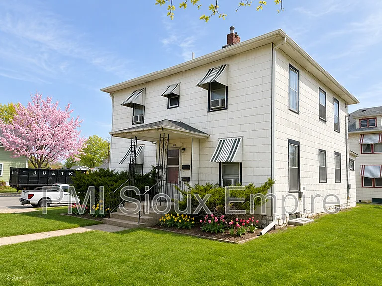133 S Summit Ave #2 — Photo 8