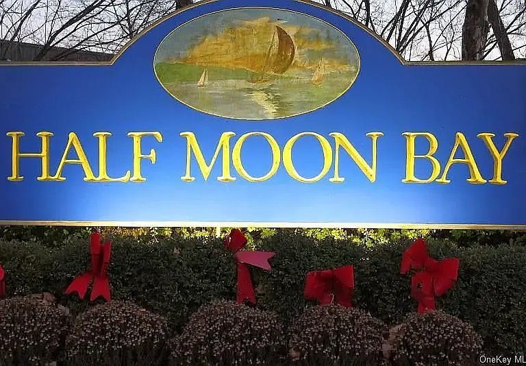 Half Moon Bay Dr — Photo 22