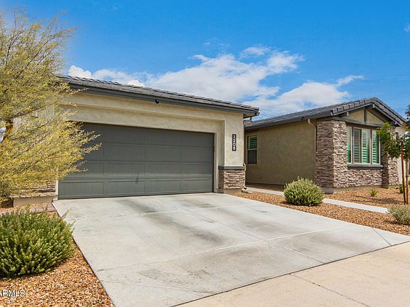3rd image of 1208 W DESERT SPOON Drive