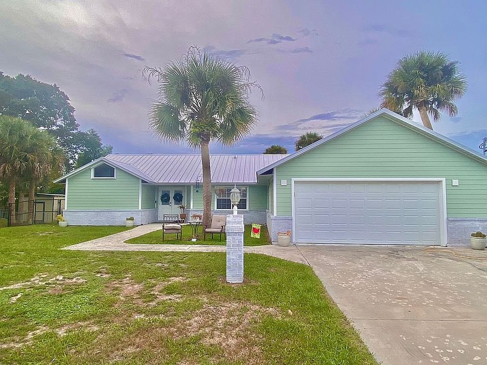 1st image of 9899 Riverview Dr