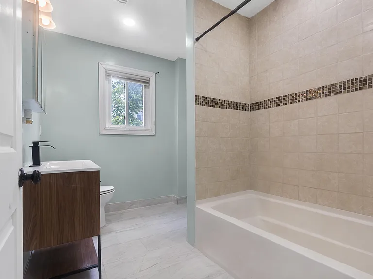 271 Cator Ave #2 — Photo 15