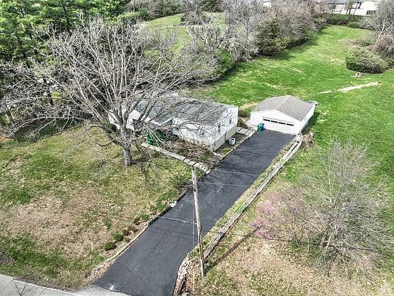 2nd image of 3720 E Lake Shore Dr