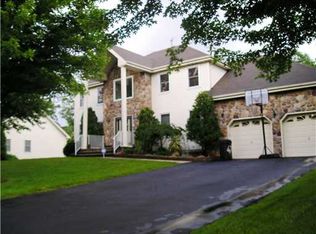 47 Jernee Dr, East Brunswick, NJ 08816