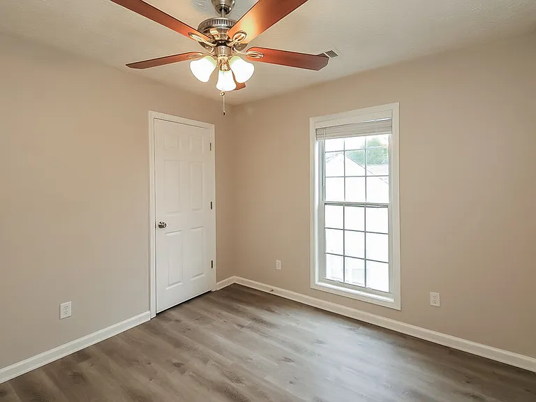 11945 Harbour Town Pkwy — Photo 13